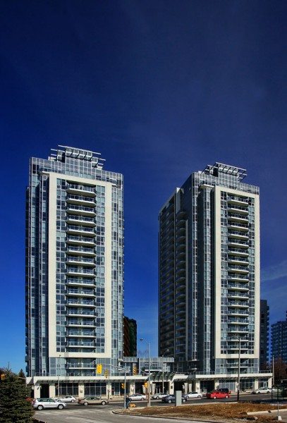 Luxe Condos Building View Toronto, Canada
