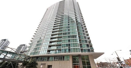 Exterior image of the Apex 1 in Toronto