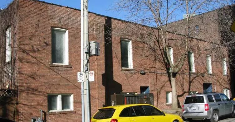 Exterior image of the Bleecker Street Lofts in Toronto