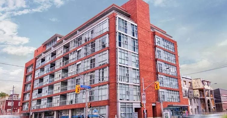 Exterior image of the Chelsea Lofts in Toronto
