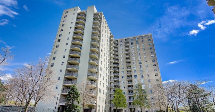 Exterior image of theEglinton Park Place in Toronto