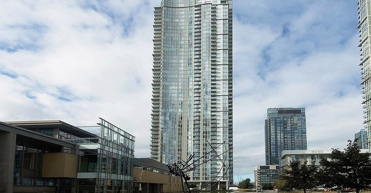 Exterior image of the Harbourview Estates II in Toronto