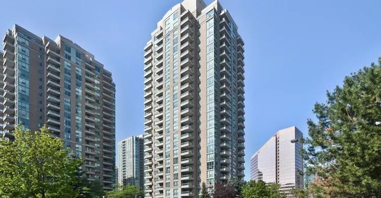 Exterior image of the Park Lane 2 in Toronto