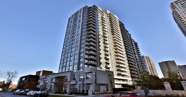 Exterior image of the Pearl in Toronto