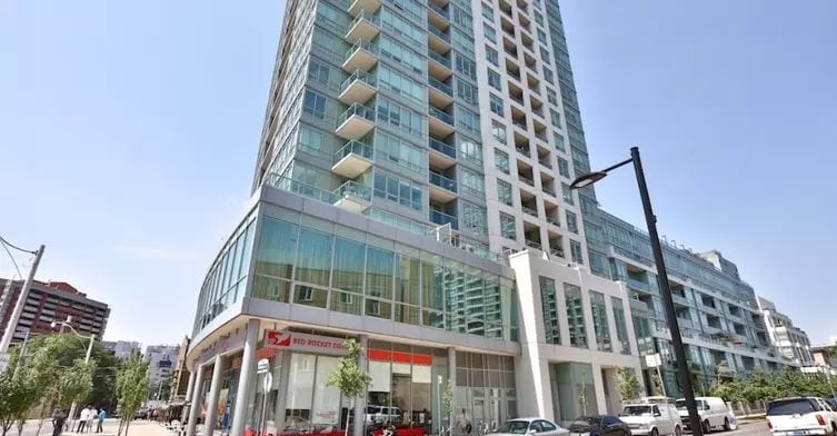 Exterior image of the Verve in Toronto