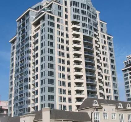 Exterior image of the Waldorf West Tower in Toronto