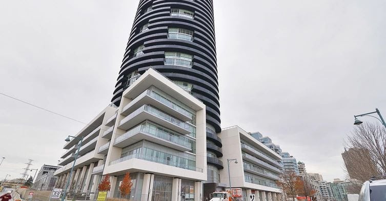 Exterior image of the Waterscapes in Toronto